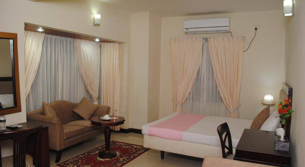 Hotel Tea Tree & Resort Dhaka Extérieur photo