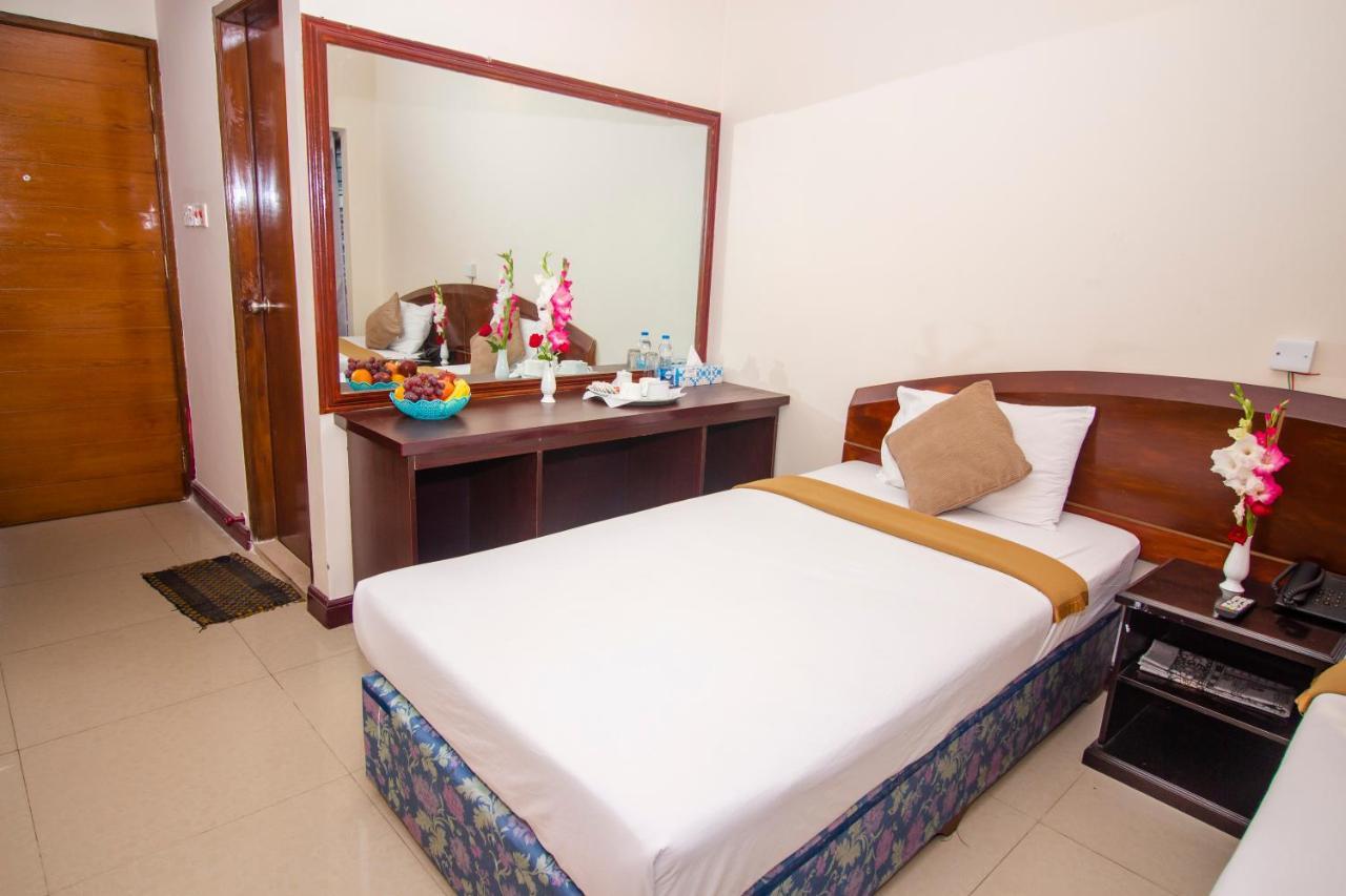 Hotel Tea Tree & Resort Dhaka Extérieur photo